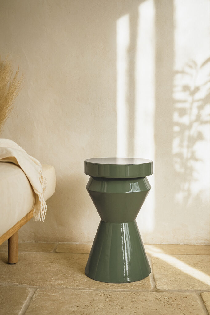 MESA AUXILIAR AKEMI VERDE MESA AUXILIAR AKEMI VERDE